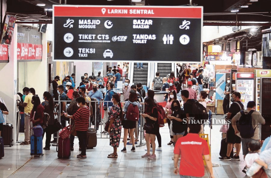 When can new international students enter Malaysia?