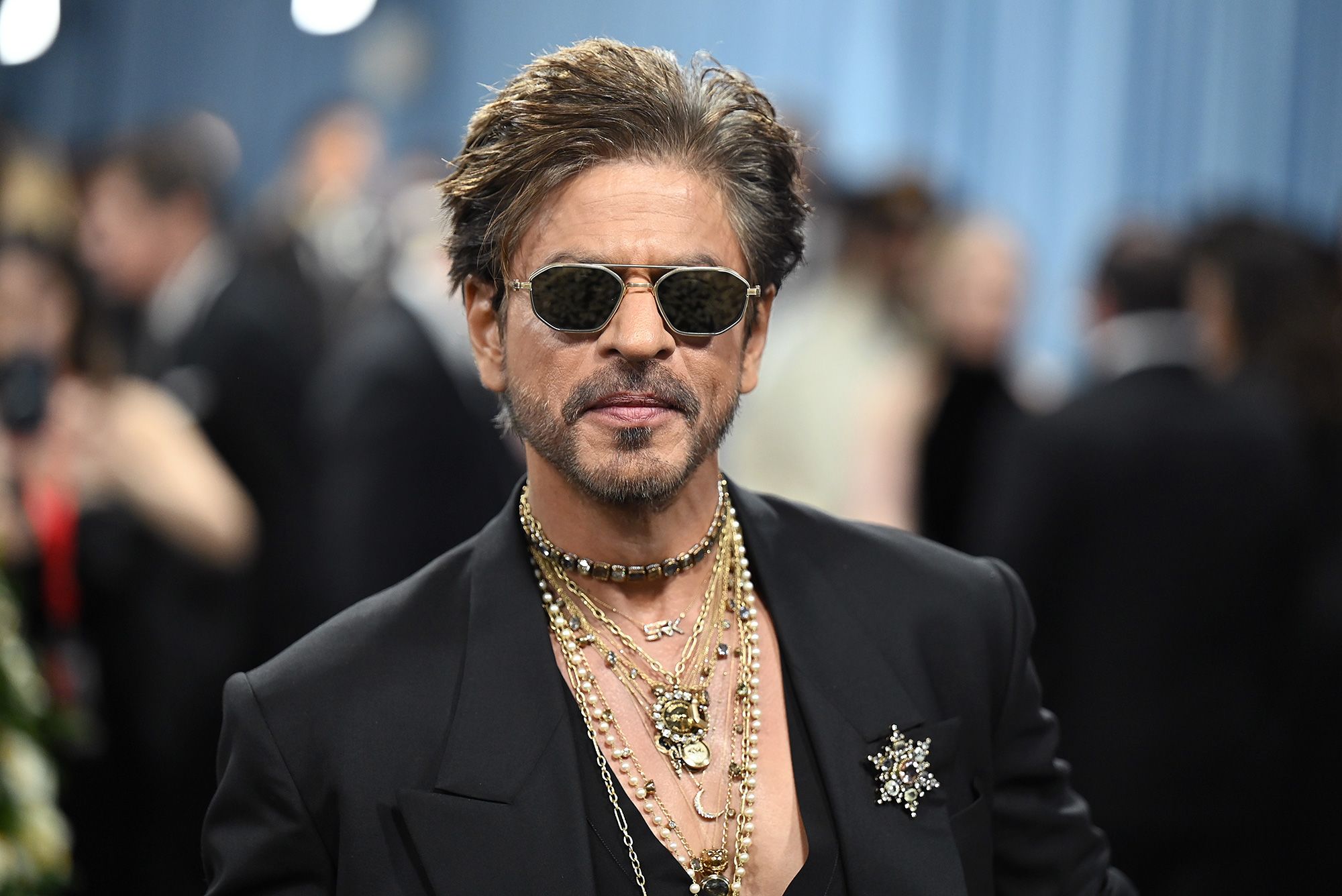 You are currently viewing Shah Rukh Khan Met Gala Debut: Bollywood Icon Shines on the Red Carpet